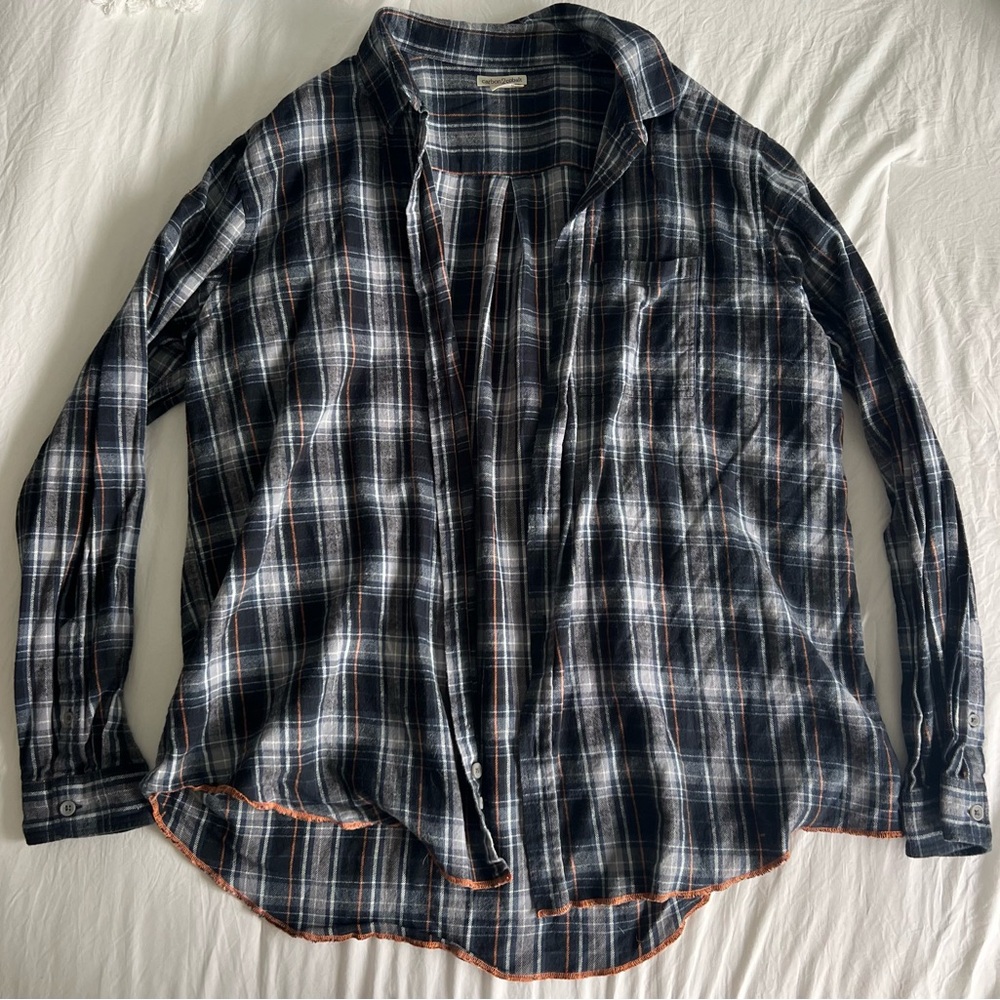 Plaid Button-Down Flannel Shirt in Navy and White